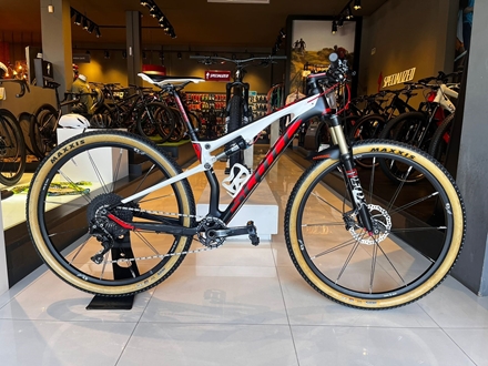 Scott scale top 930 2015