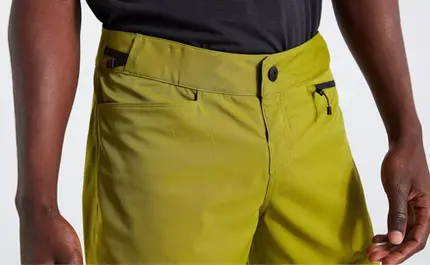 BERMUDA SPECIALIZED TRAIL SHORT W/LINER