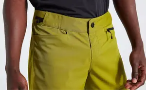 BERMUDA SPECIALIZED TRAIL SHORT W/LINER