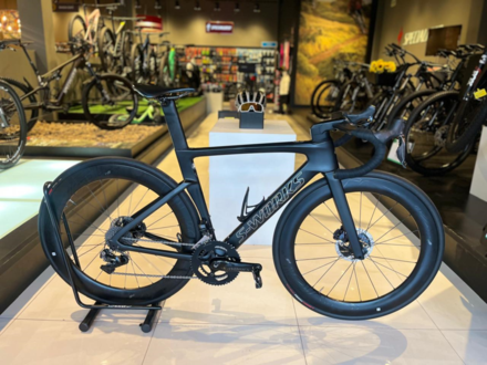 BICICLETA SEMI NOVA SPECIALIZED VENGE SW DISC DI2 2019 TAMANHO 52 BICICLETA SEMI NOVA SPECIALIZED VENGE SW DISC DI2 2019 TAMANHO 52 SPZ